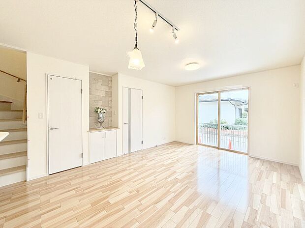 【ダイニング】■何気ない毎日を特別にする、癒しの空間