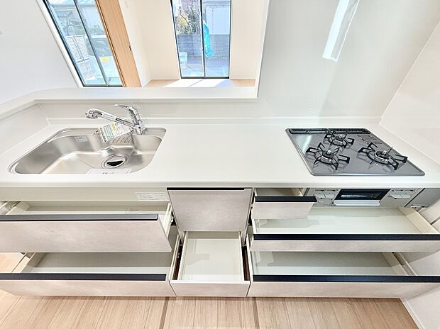 【キッチン】■料理がもっと楽しくなる、快適なキッチン空間