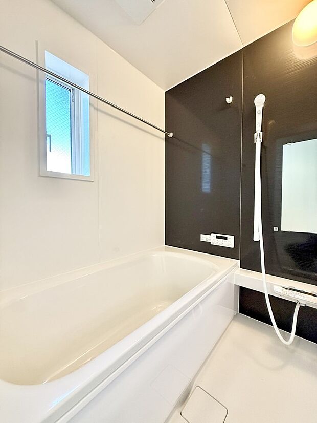 【浴室】■家族みんなが気持ちよく使える設計です