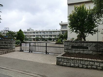 相模原市立上鶴間小学校 1200m(15分)