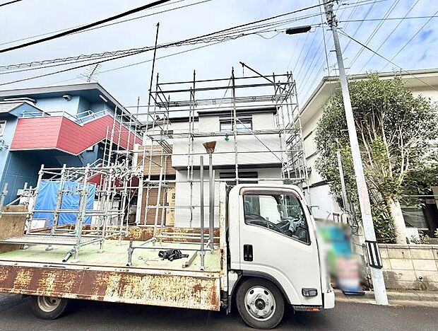 【現地外観写真】■暮らしを豊かにする充実した仕様設備で快適に