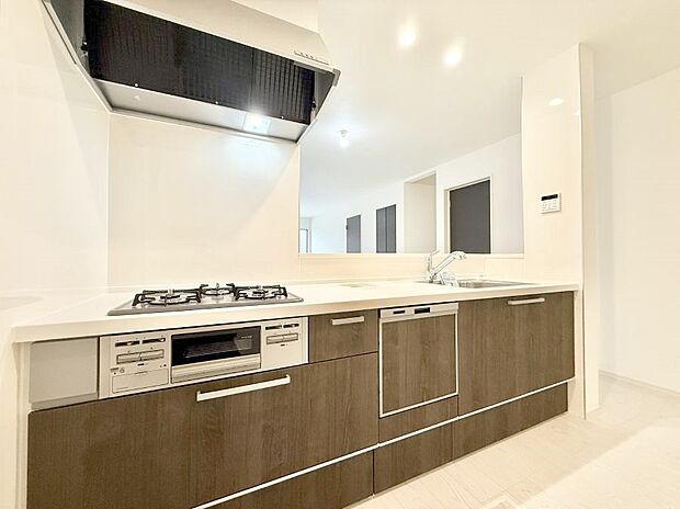 【キッチン】■シンプルで機能的、毎日使いやすいキッチン