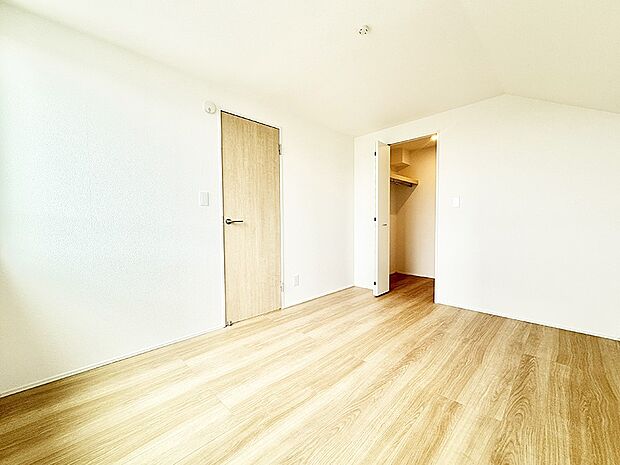 【子供部屋】■仕事や勉強のスペースに使うことで、集中しやすく静かな環境が整います