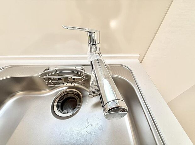 【浄水器】■清潔でおいしい水を手軽に供給してくれます