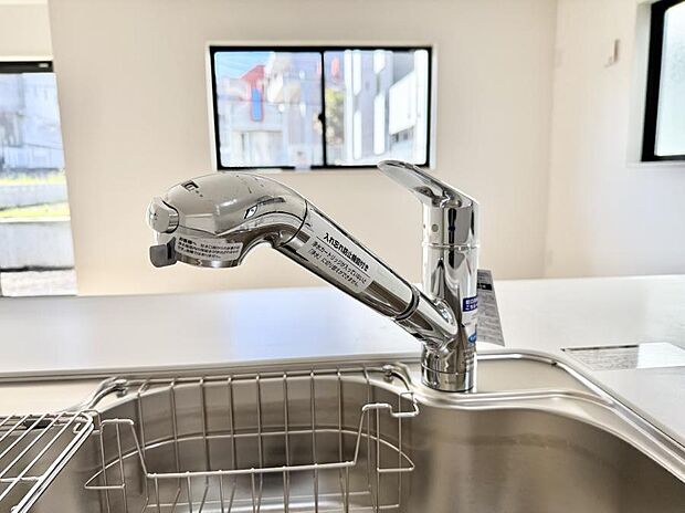 【浄水器】■不純物をしっかり除去して安心して飲めます