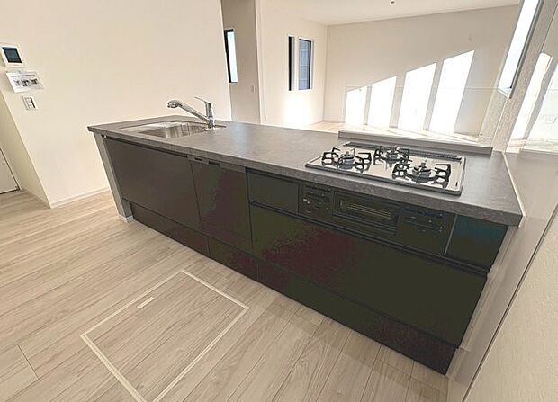 【キッチン】会話が深まる対面キッチン！家族との会話がはずみます  