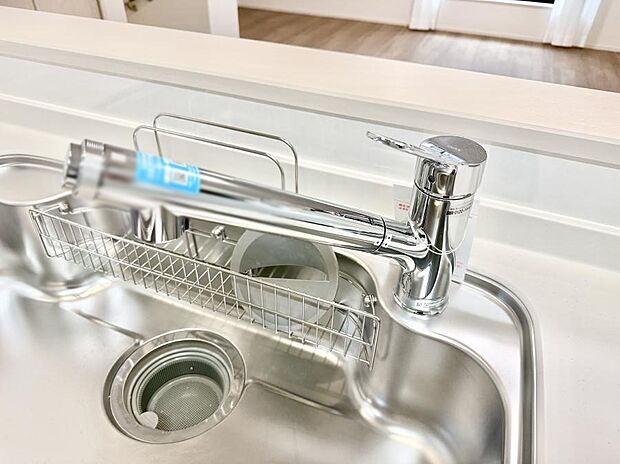 【浄水器】■清潔でおいしい水を手軽に供給してくれます