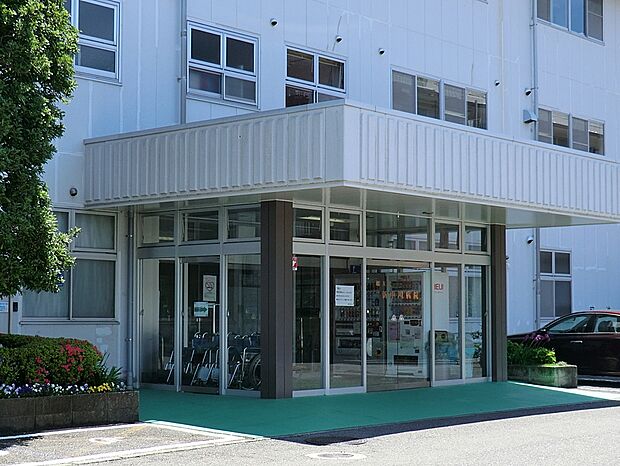 新中川病院（約400m・徒歩5分）