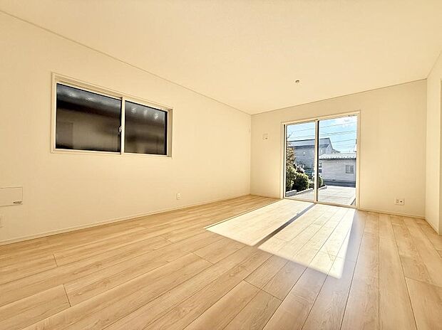 【リビングダイニング】■日常をちょっと特別にする、憩いの空間