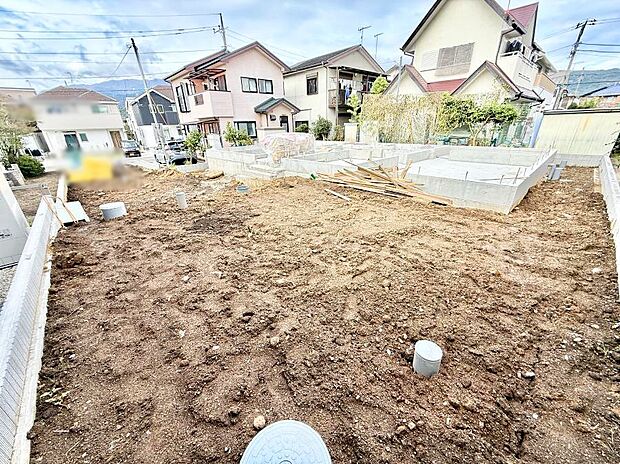 【現地外観写真】■家族みんなが笑顔で過ごせる、安心感のある住まい