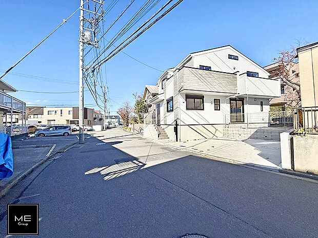 【前面道路含む現地写真】■新しい住まい、街の新しい風景