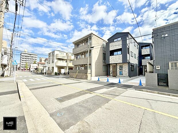 【前面道路含む現地写真】■この道を歩けば、毎日が少し特別になる