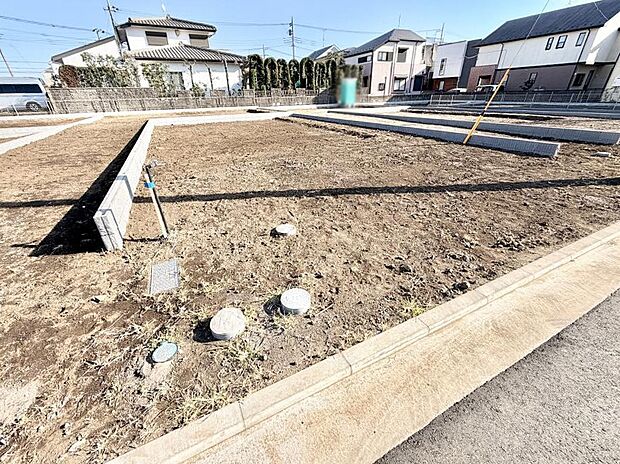 【現地外観写真】■家族みんなが笑顔で過ごせる、安心感のある住まい