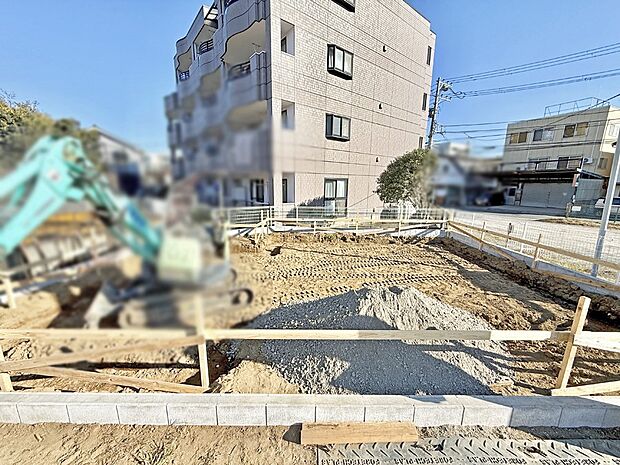 【現地外観写真】■暮らしを彩る充実した設備仕様が備わった住まい