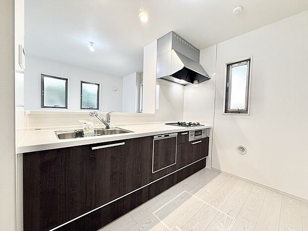 【ダイニングキッチン】■作る楽しみと食べる幸せを届けるキッチン