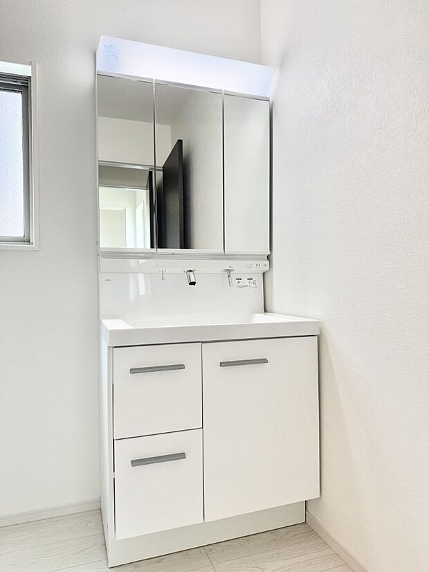 【洗面台・洗面所】■清潔感があり、気持ちよく使えます