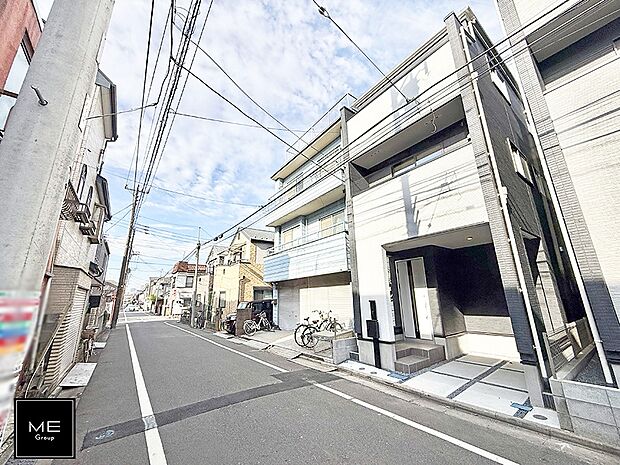 【前面道路含む現地写真】■新しい時代の息吹を感じる、心地よい環境