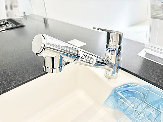 【浄水器】■清潔でおいしい水を手軽に供給してくれます