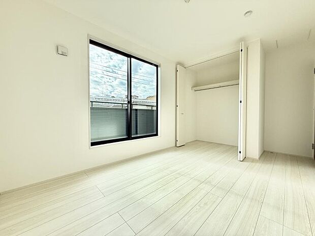 【リビング以外の居室】■落ち着いた雰囲気のお部屋で心が安らぐ空間