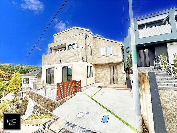 【現地外観写真】■暮らしを豊かにする充実した仕様設備で快適に