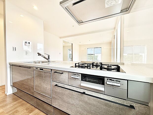 【キッチン】■シンプルで美しく心地よい時間を生むキッチン空間