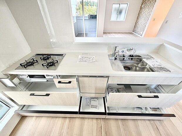 【キッチン】■アイデア広がる、クリエイティブな料理空間