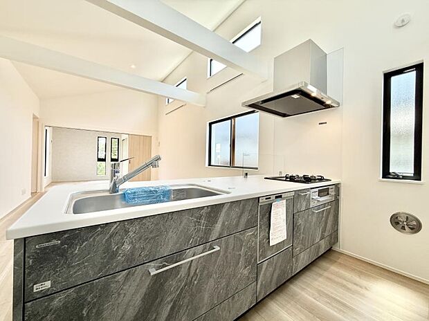 【ダイニングキッチン】■おしゃれで実用的、心ときめくキッチンデザイン