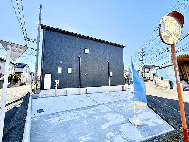 【駐車場】■自宅にある駐車スペースなので安心ですね