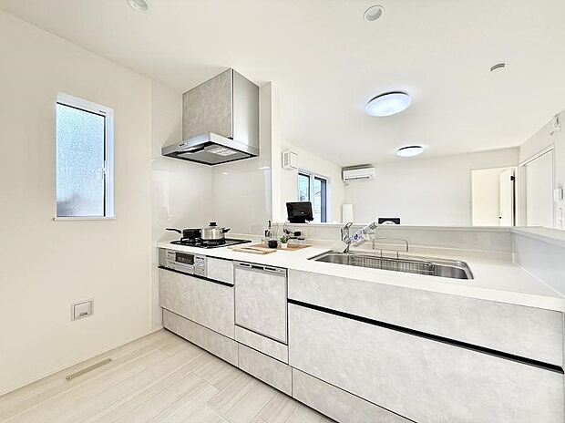 【ダイニングキッチン】■家族とつながる、コミュニケーションの場