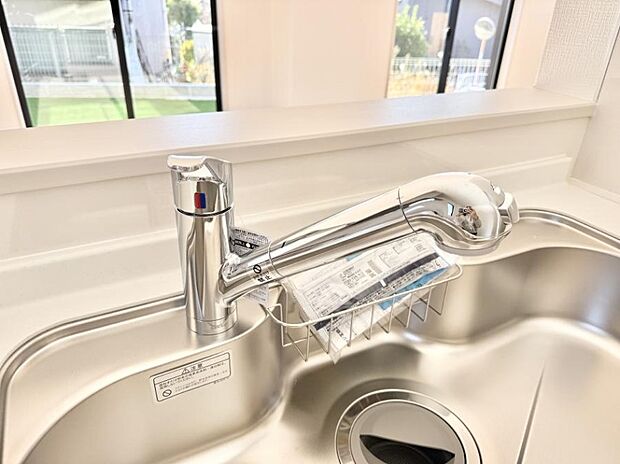 【浄水器】■清潔でおいしい水を手軽に供給してくれます