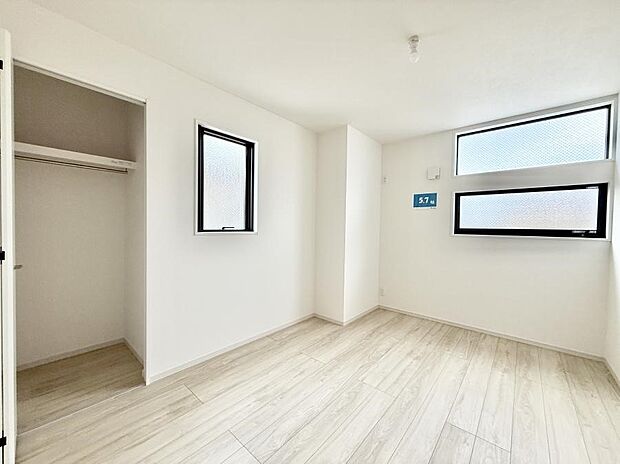 【子供部屋】■読書や趣味リモートワークなどさまざまな用途に対応できる柔軟さがあります