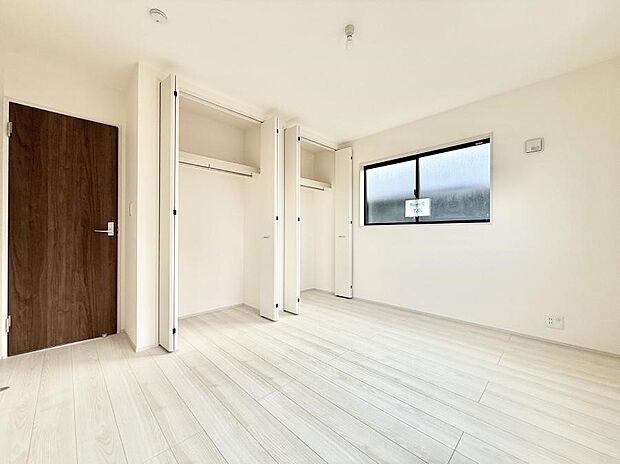 【洋室】■静かな洋室で読書や趣味に集中できる場所