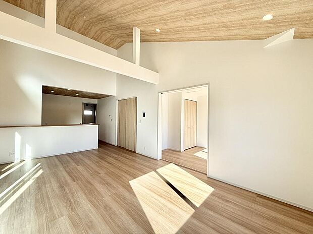 【リビング】■自然と会話が生まれる、心地よいひととき