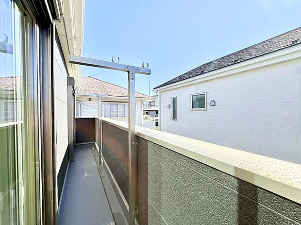 【バルコニー】■お洗濯物がよく乾く陽当たり良好のバルコニーです!