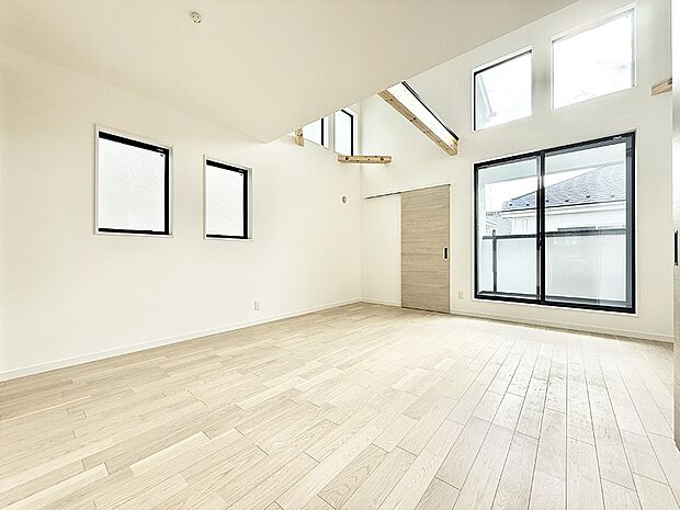 【リビング】■自然と会話が生まれる、心地よいひととき