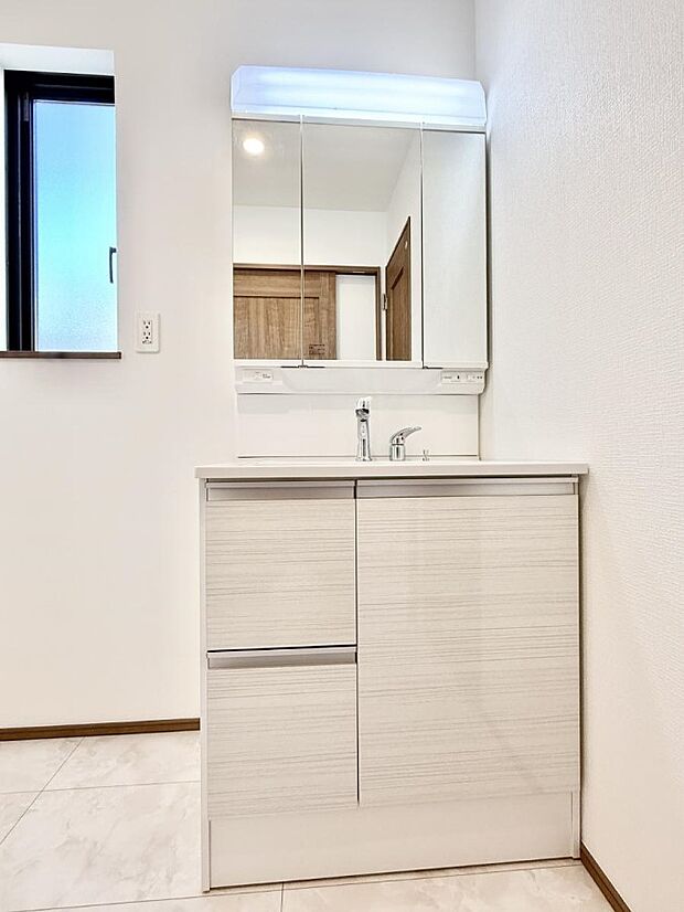 【洗面台・洗面所】■清潔感があり、気持ちよく使えます