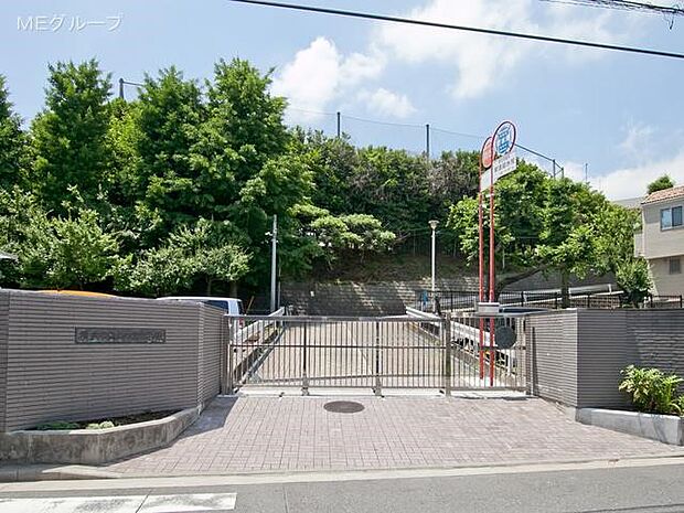 横浜市立上の宮中学校(約800m・徒歩10分)