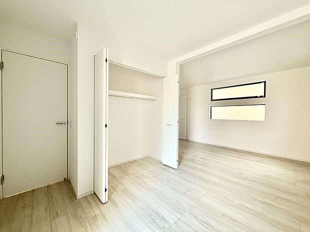 【寝室】■快適な環境で、日常の疲れを癒せる空間