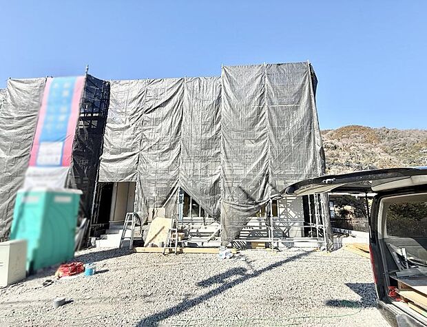 【現地外観写真】■家族みんなが笑顔で過ごせる、安心感のある住まい