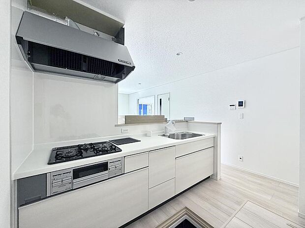 【キッチン】会話が深まる対面キッチン!家族との会話がはずみます