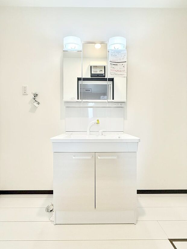 【洗面台・洗面所】■朝の準備がスムーズにできる広さです