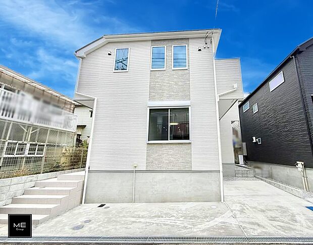 【現地外観写真】■暮らしを豊かにする充実した仕様設備で快適に