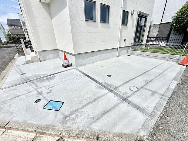 【駐車場】1号棟  ■快適な駐車スペースで安心