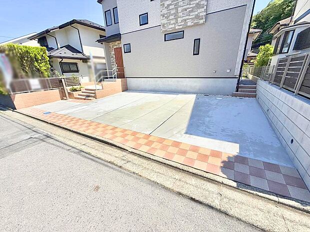 【駐車場】■毎日の駐車が快適に