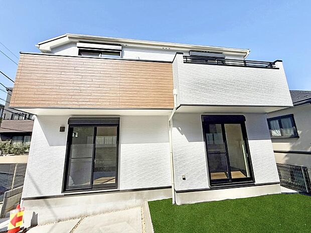 【現地外観写真】落ち着いたお洒落な外観