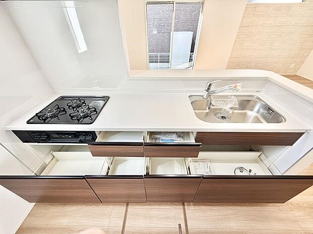 【キッチン】■料理がもっと楽しくなる、快適なキッチン空間