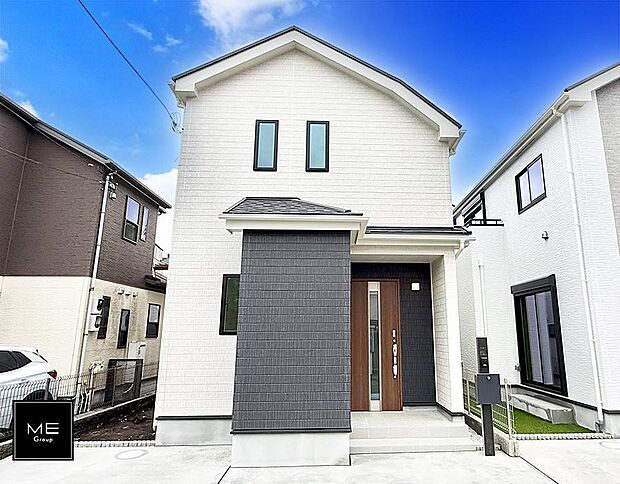 【現地外観写真】■家族みんなが笑顔で過ごせる、安心感のある住まい