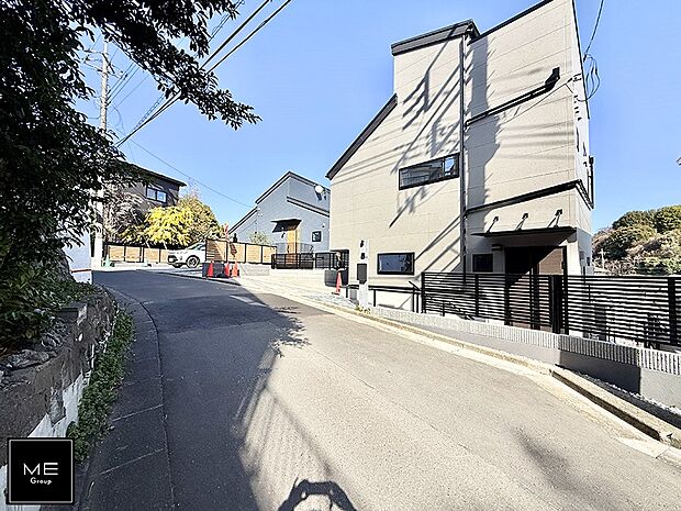 【前面道路含む現地写真】■新しい時代の息吹を感じる、心地よい環境