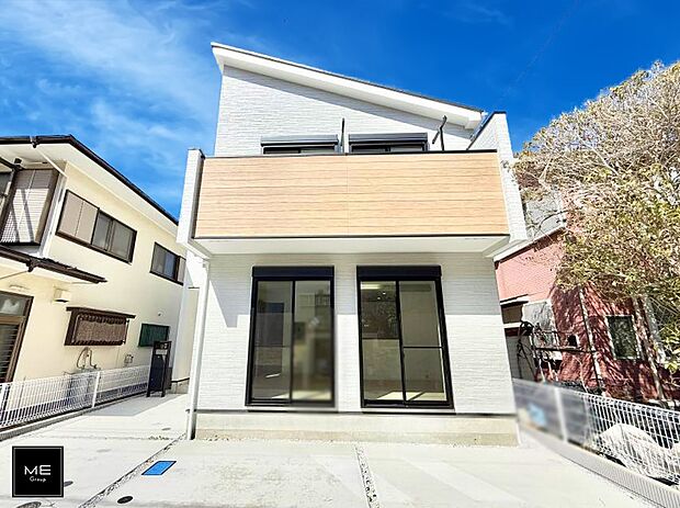 【現地外観写真】■家族みんなが笑顔で過ごせる、安心感のある住まい