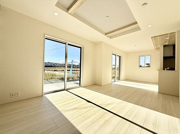 【リビングダイニング】■大切な人と過ごす、あたたかいひととき